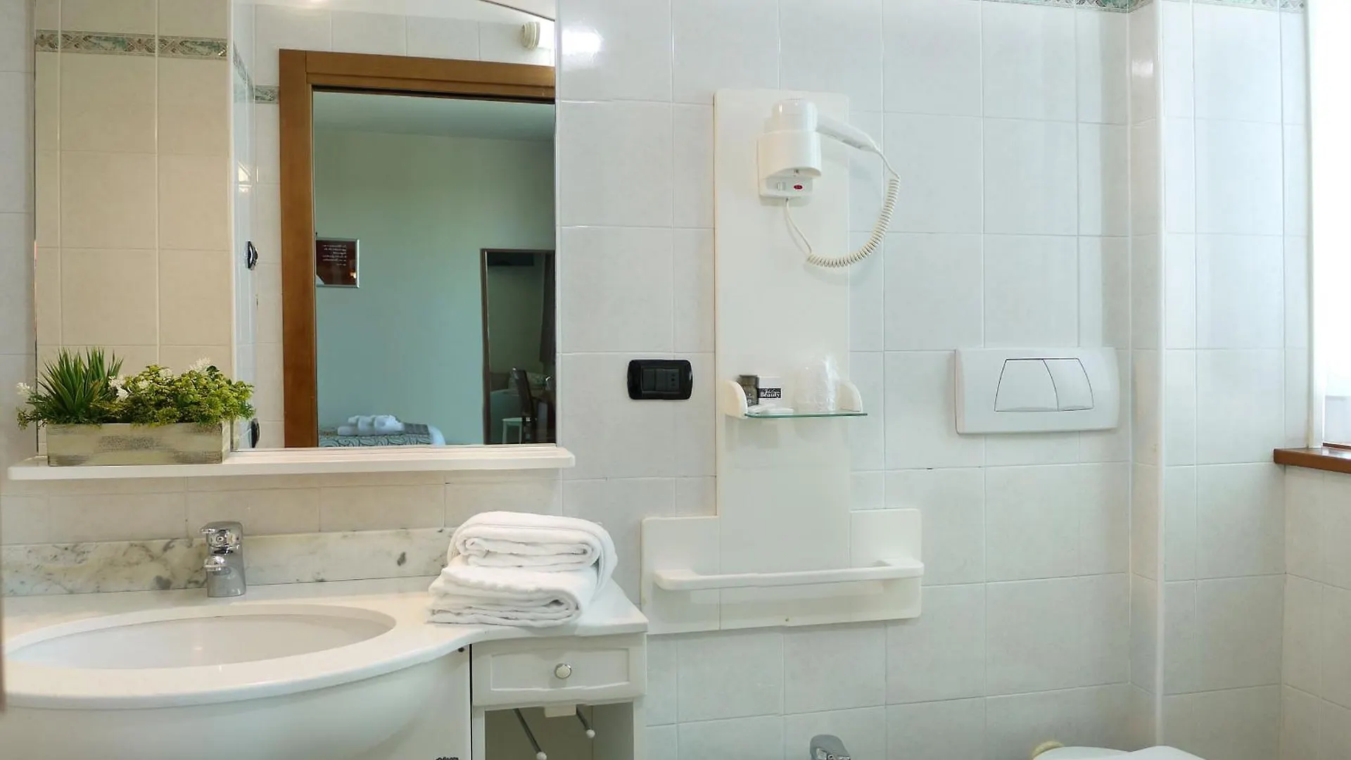 Ala Hotel Treviso 3*,  Italy